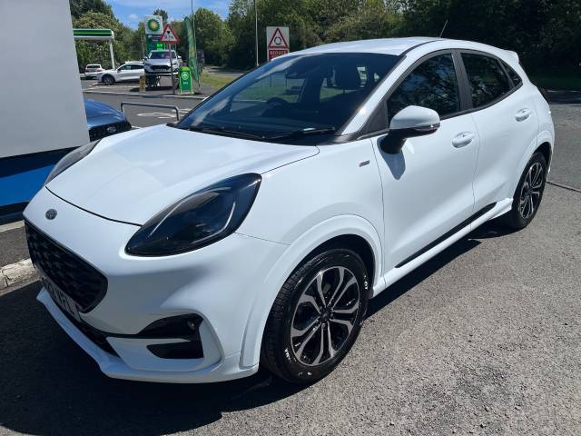 Ford Puma 1.0 EcoBoost Hybrid mHEV ST-Line 5dr Hatchback Petrol Frozen White