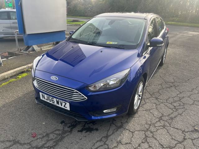 Ford Focus 1.0 EcoBoost Zetec 5dr Hatchback Petrol Deep Impact Blue